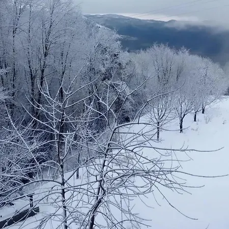 فيلة Bydoukas Mountain